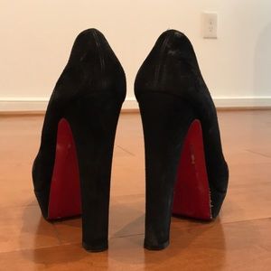 Sexy Christian Louboutin shoes 👠